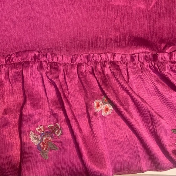 Umgee Usa Boho Gypsy Floral Embroidered Magenta Bell Sleeve Satin Top - Picture 12 of 13
